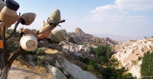 Panorámica del valle de las palomas en Uchisar Panorámica del valle de las palomas en Uchisar