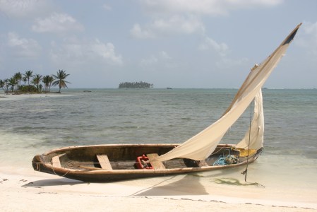 Velero en san Blas, panama Velero en san Blas