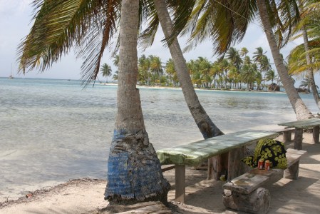 Buen lugar para tomar unas Balboa, la cerveza nacional (Banedub)