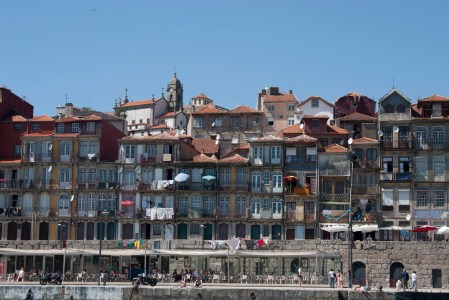 Las casas de la zona vieja de Oporto Las casas de la zona vieja de Oporto