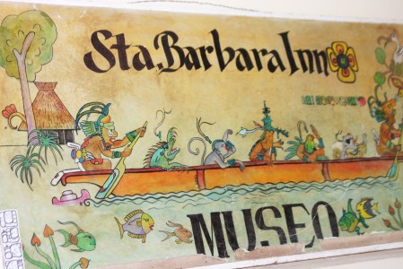 rótulo del museo del islote santa barbara